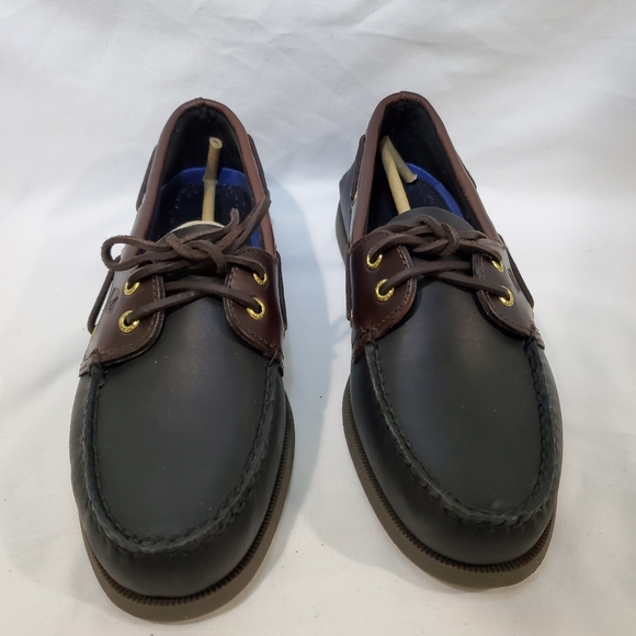Men's Authentic Original Leather Boat Shoe - Picture 5 of 8